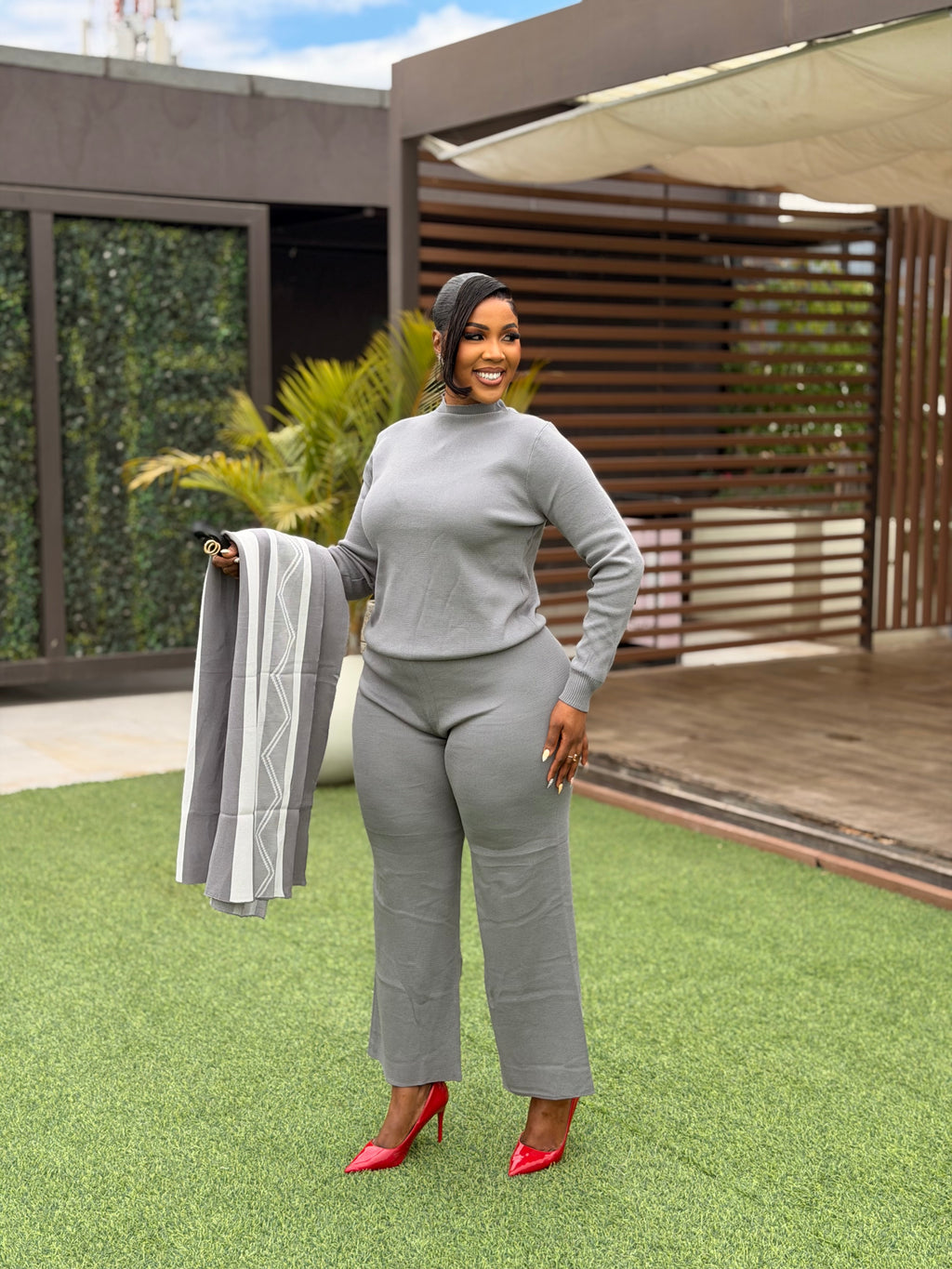 Knit 2pc with poncho