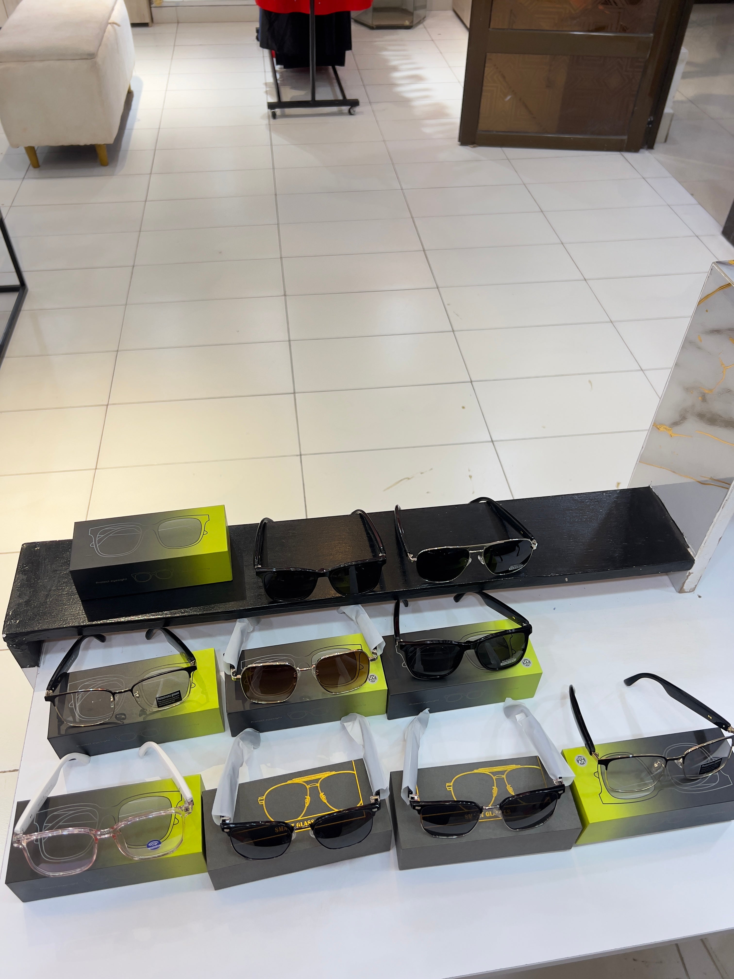 Digital  Eyewear