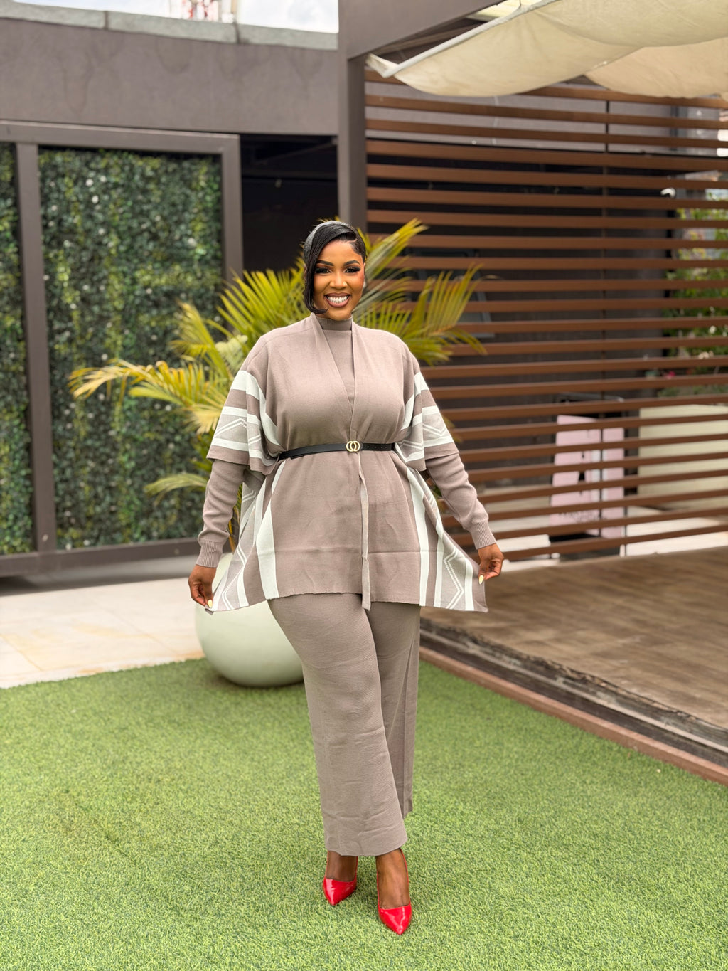 Knit 2pc with poncho