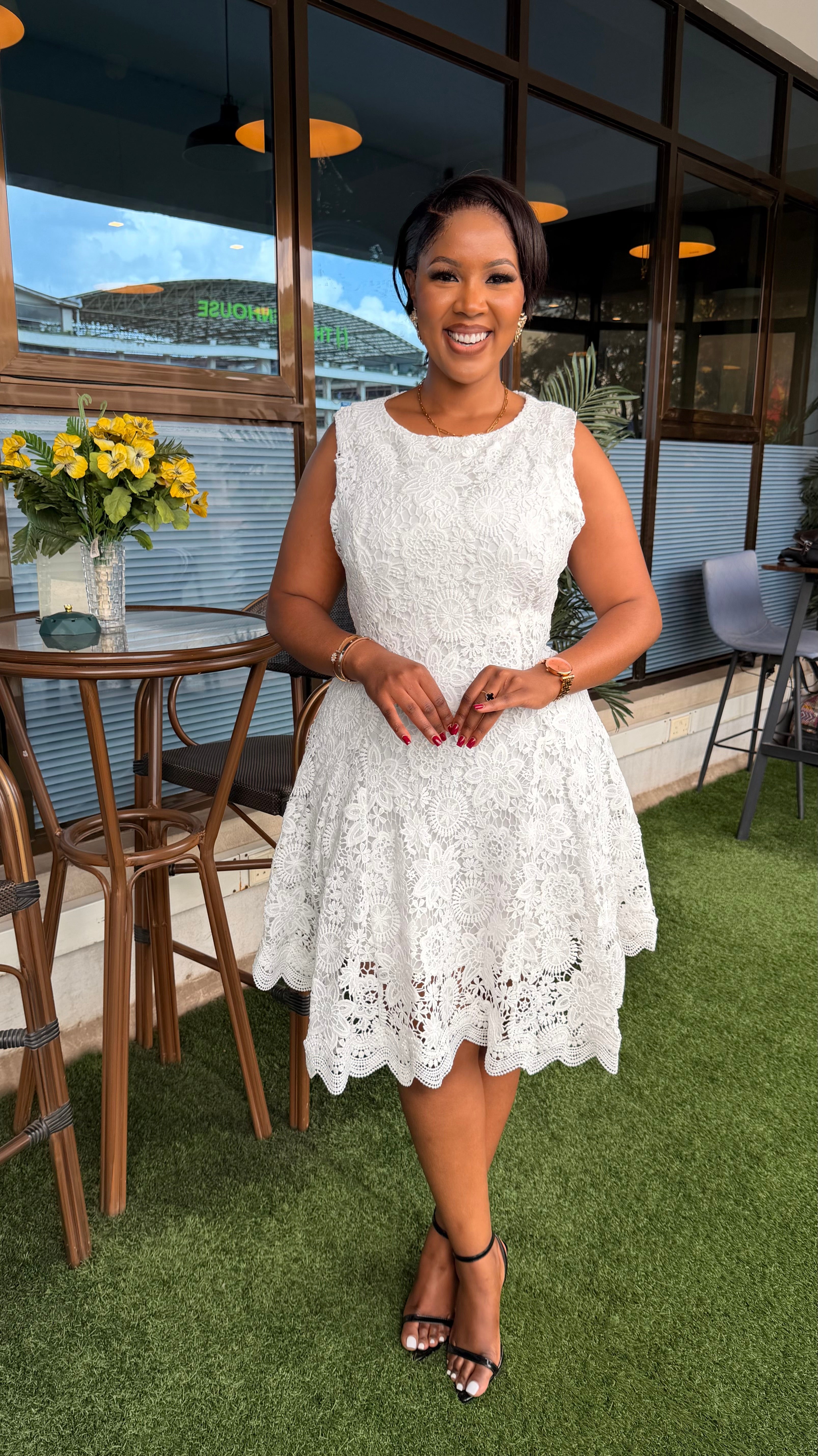 Boina sleeveless laced dress