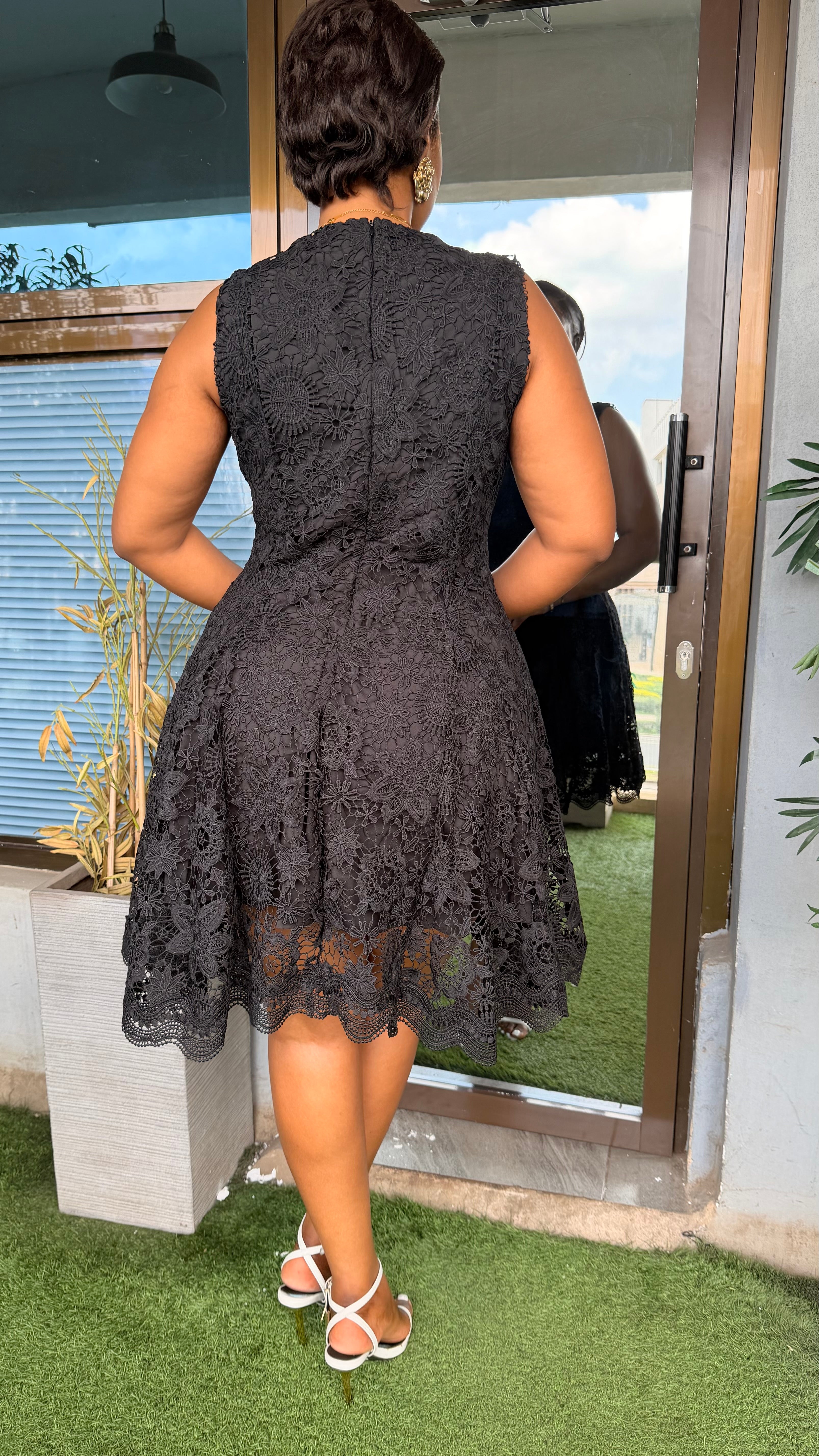 Boina sleeveless laced dress