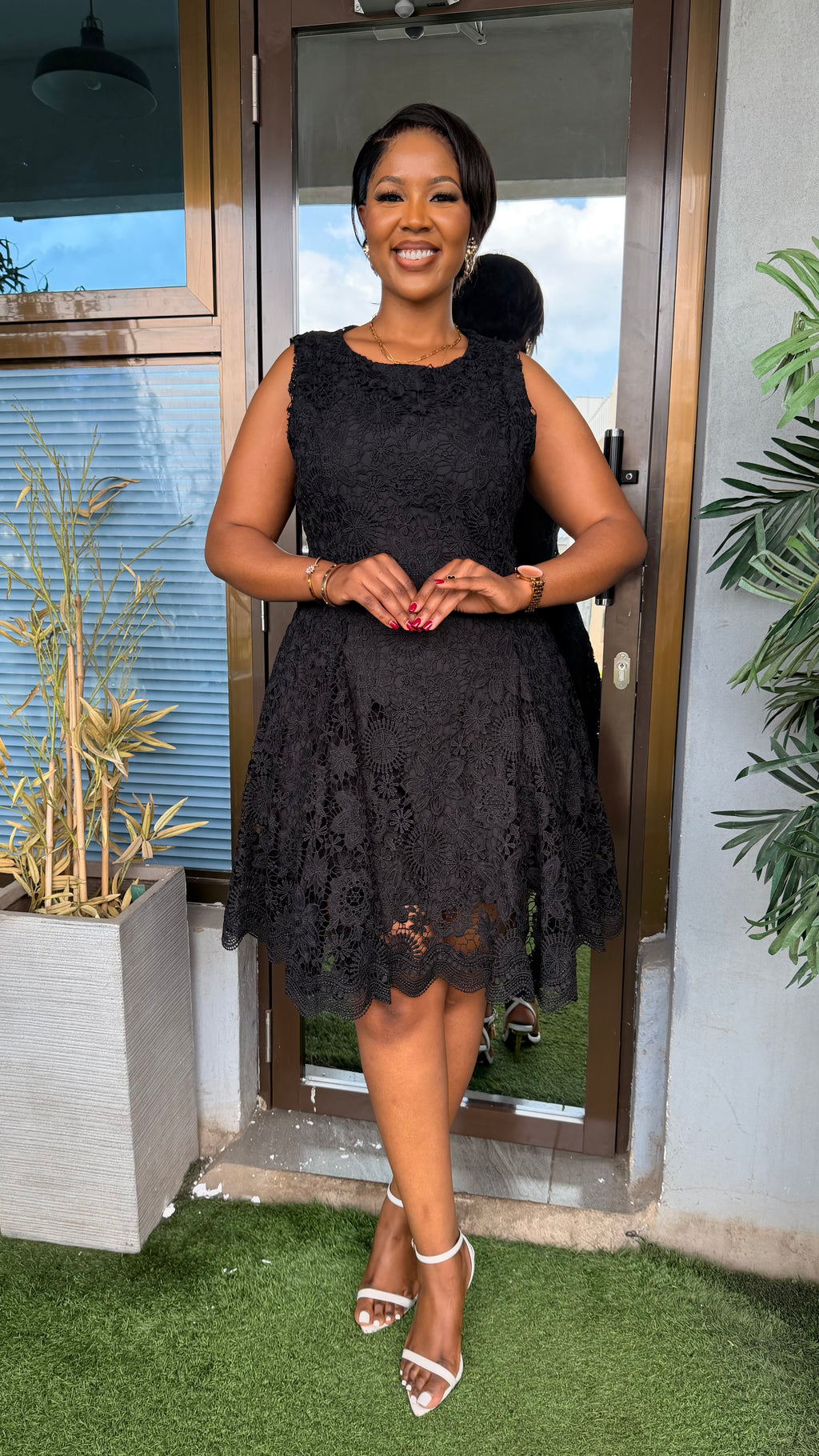 Boina sleeveless laced dress