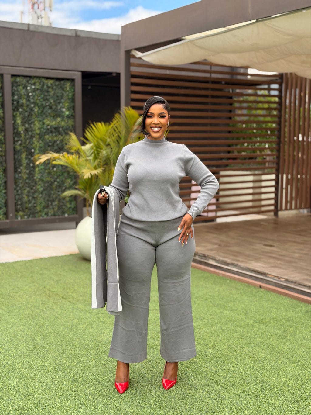 Knit 2pc with poncho