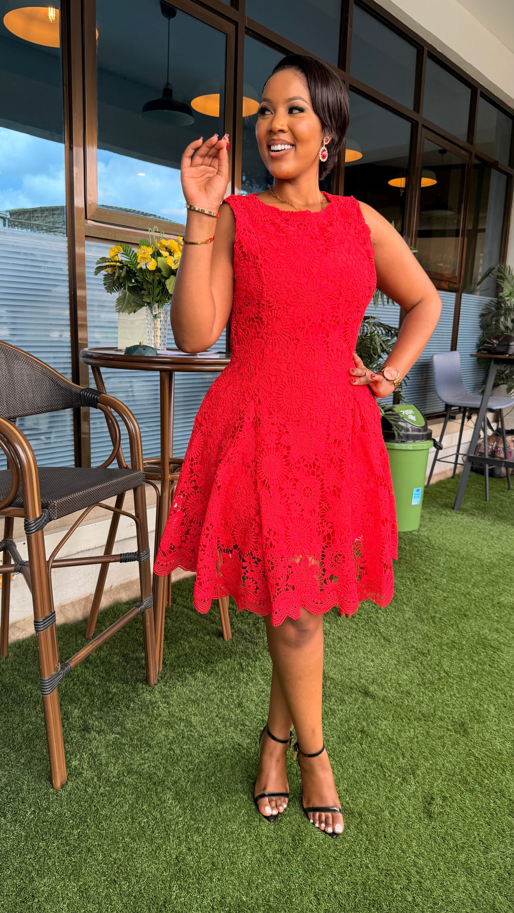 Boina sleeveless laced dress