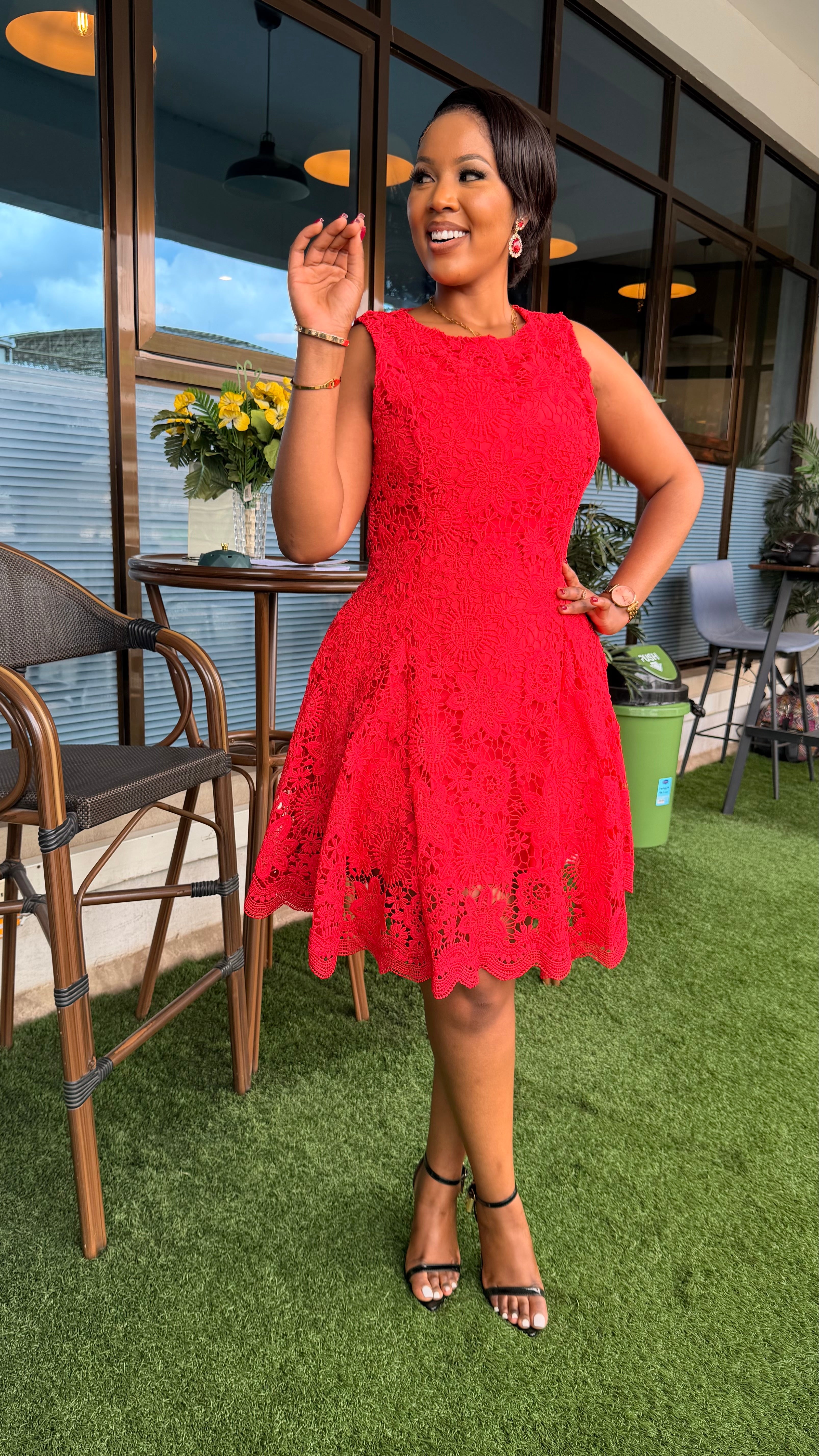 Boina sleeveless laced dress